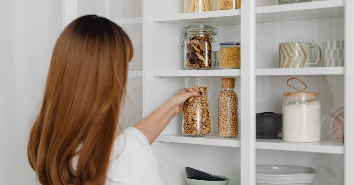 Où ranger les aliments dans la cuisine : astuces pratiques pour une organisation optimale